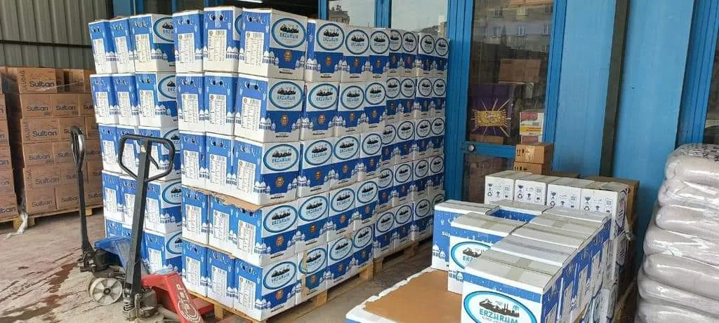Dadaşlar depremzedelerin yaralarını sarıyor