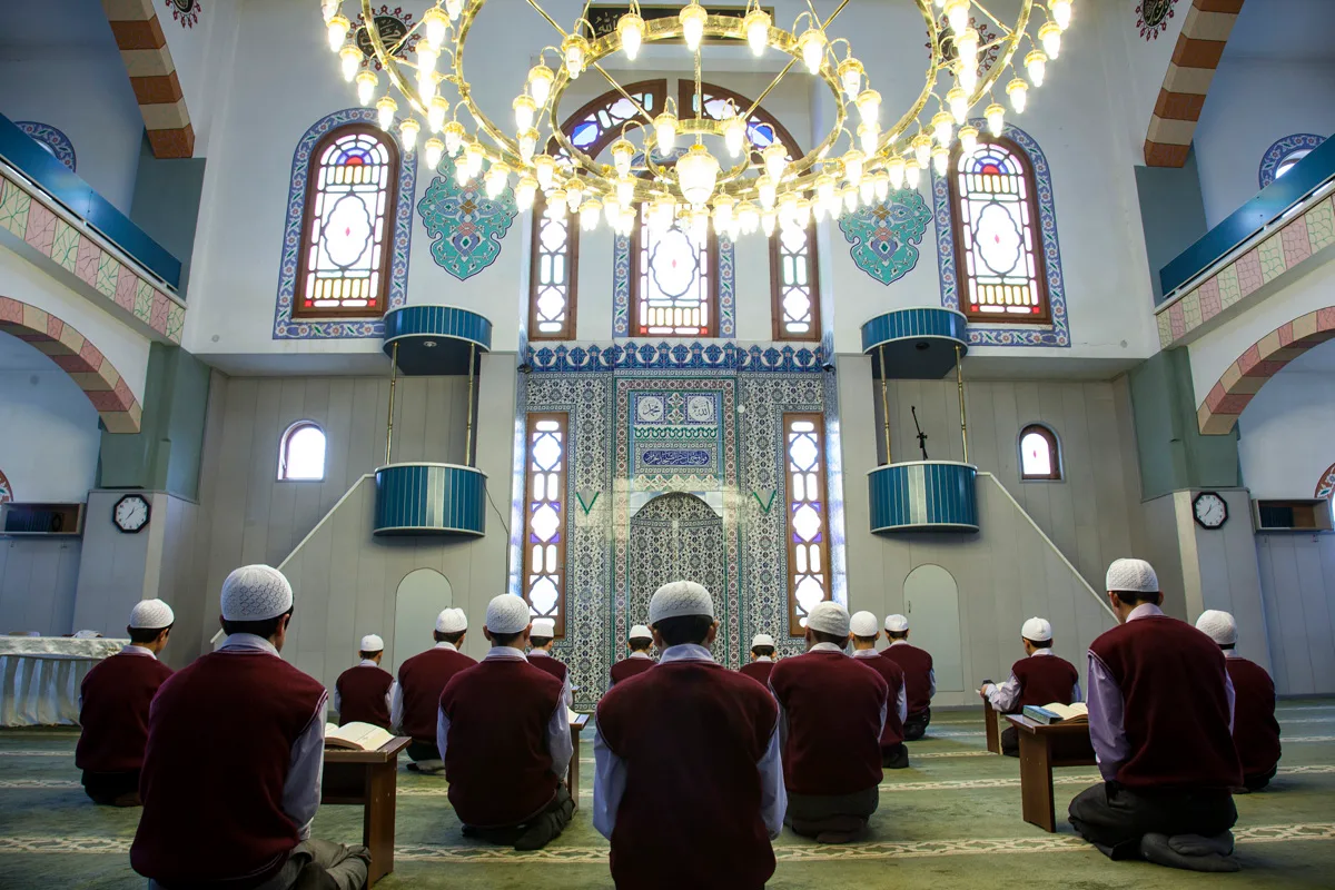 KUR'AN EĞİTİMLERİNİN SÜRDÜĞÜNÜ BELİRTEN İLÇE MÜFTÜSÜ KAZIM GÜZEL KUR'AN ÖĞRENMEK ZOR DEĞİL