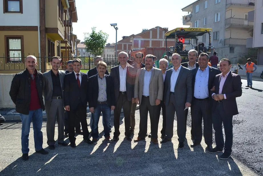 Asfaltlama çalışmaları devam ediyor