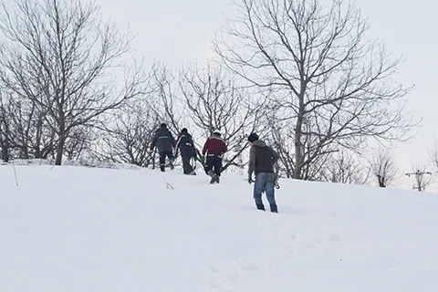 MADALYONUN DİĞER YÜZÜ: 1 metre karın içinde mücadele