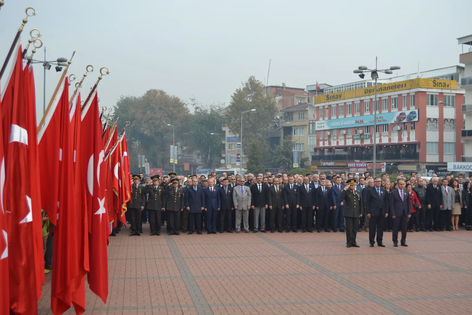 İnegöl Atatürk'ü andı