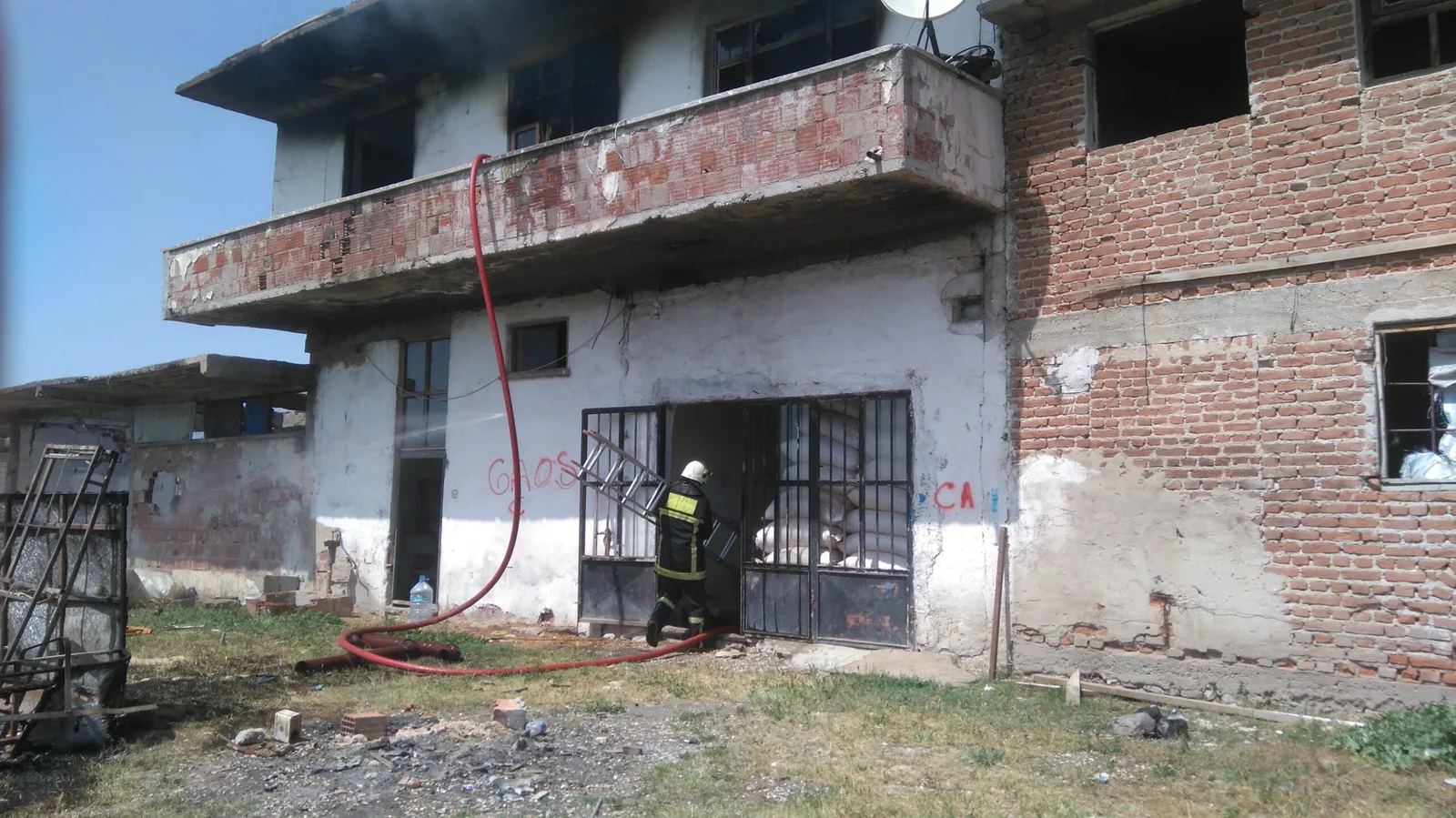 Mesudiye'de korkutan yangın
