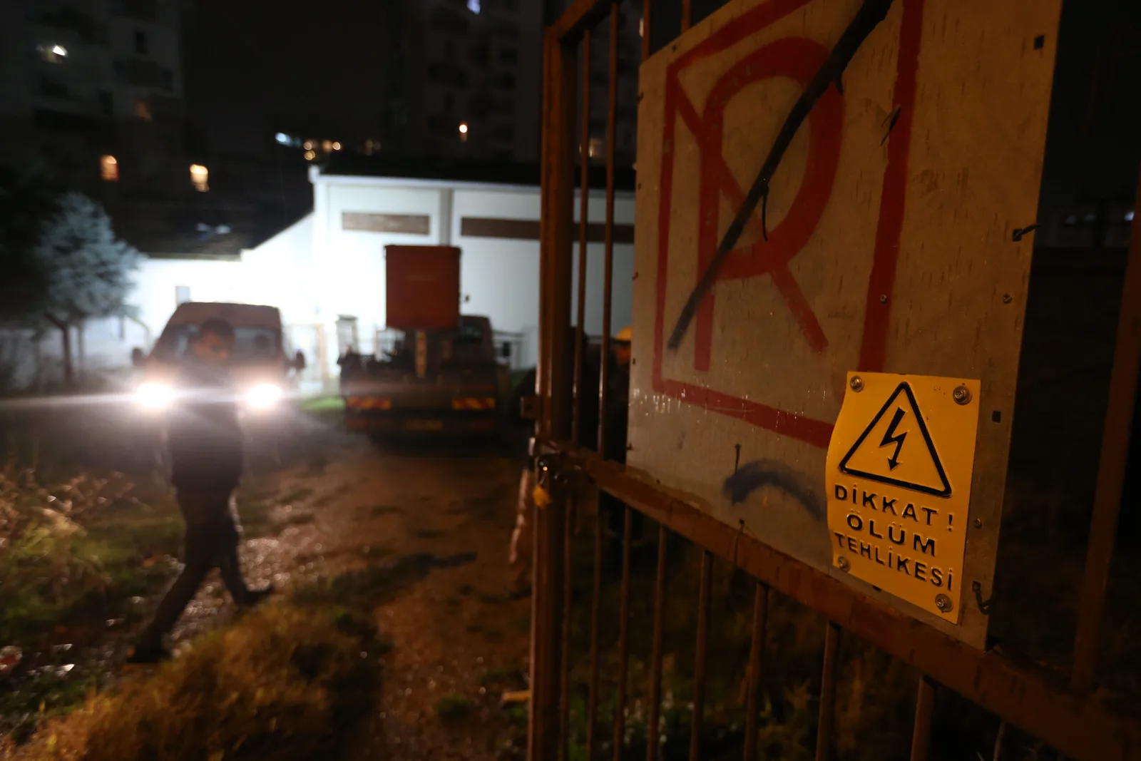Trafoda elektrik akımına kapılan kişi hayatını kaybetti