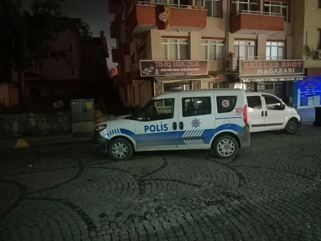 Oto yıkamacıda çıkan bıçaklı kavgada 1 kişi öldü