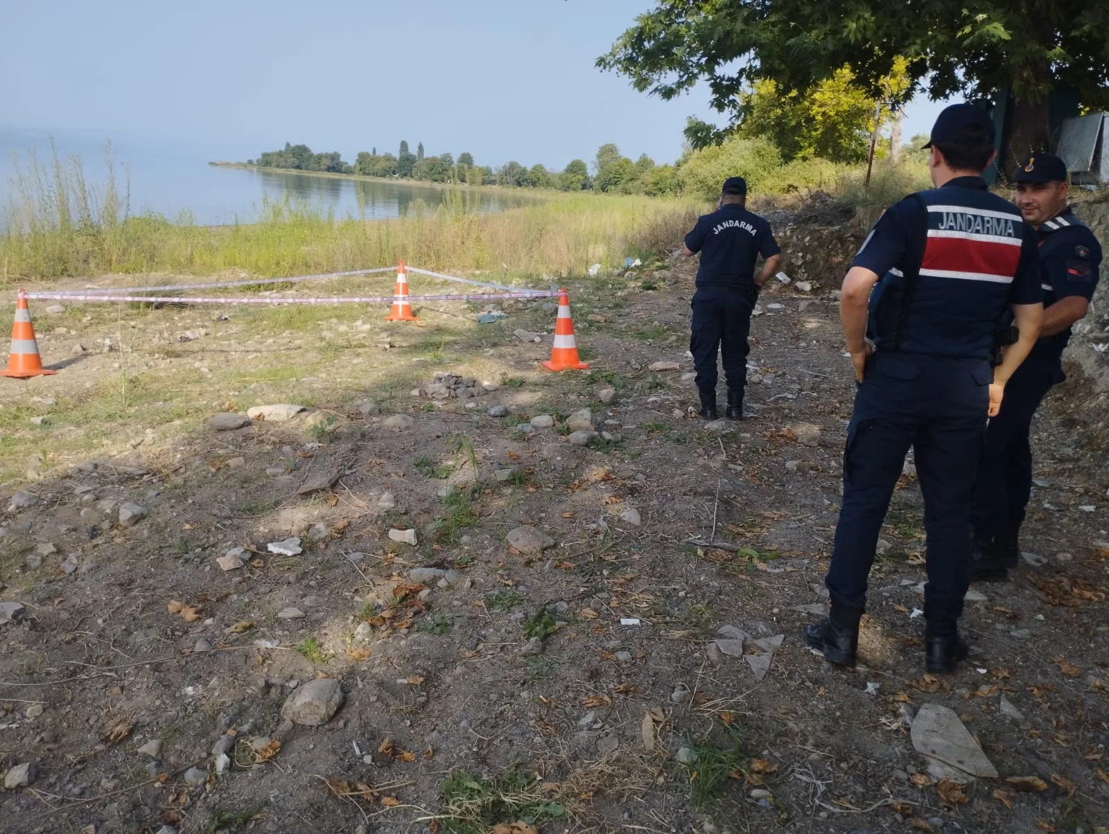 Bursa'da İznik Gölü'nde bulunan el bombası imha edildi