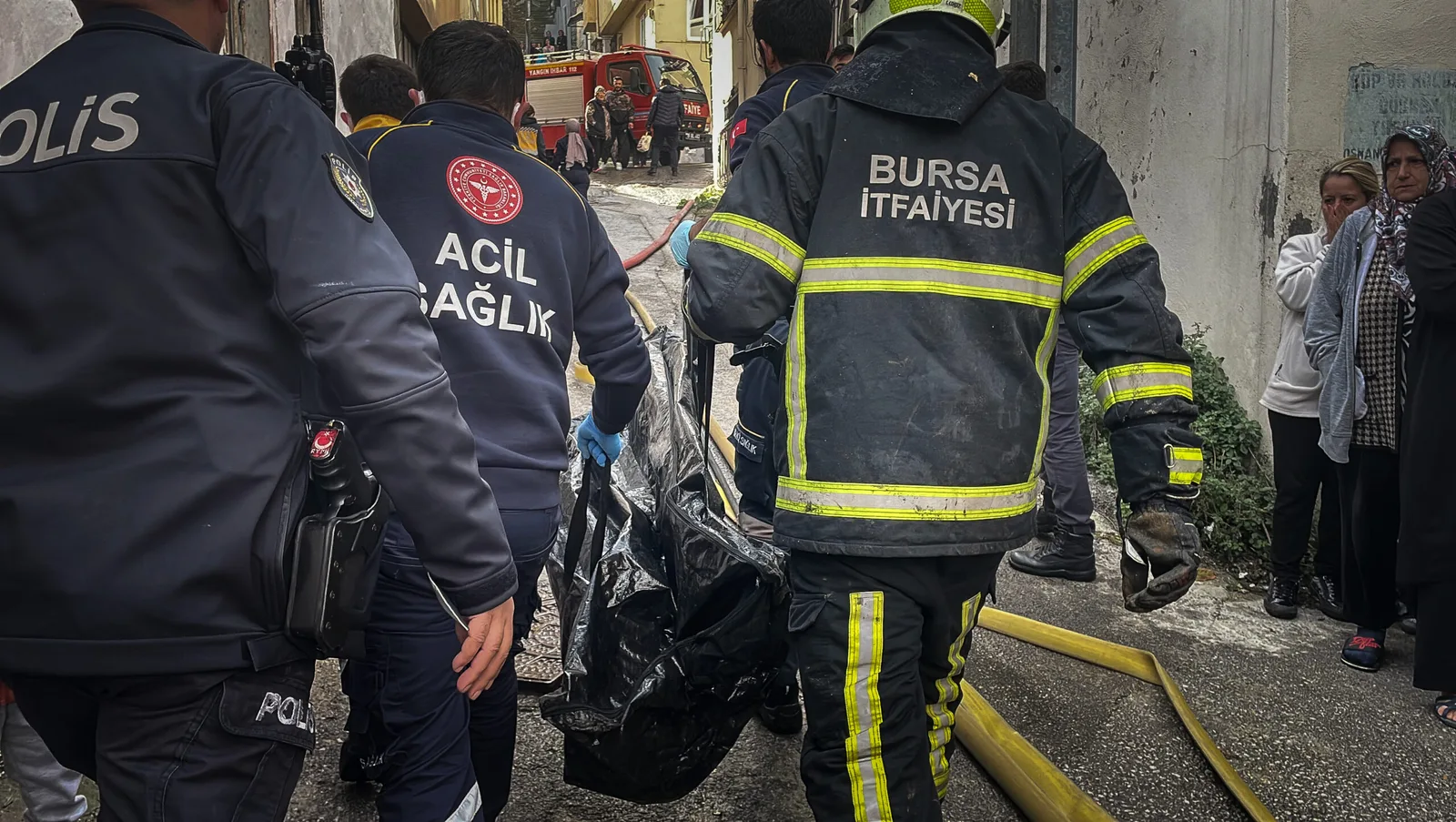 Evde çıkan yangında bir bebek hayatını kaybetti