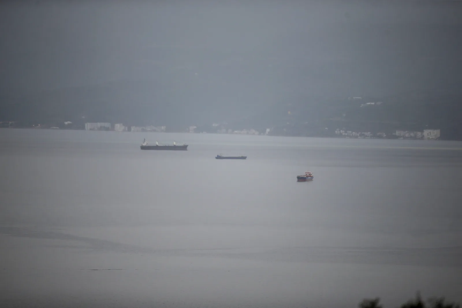 Marmara Denizi'nde batan kargo gemisinin mürettebatı için kurtarma çalışması başladı