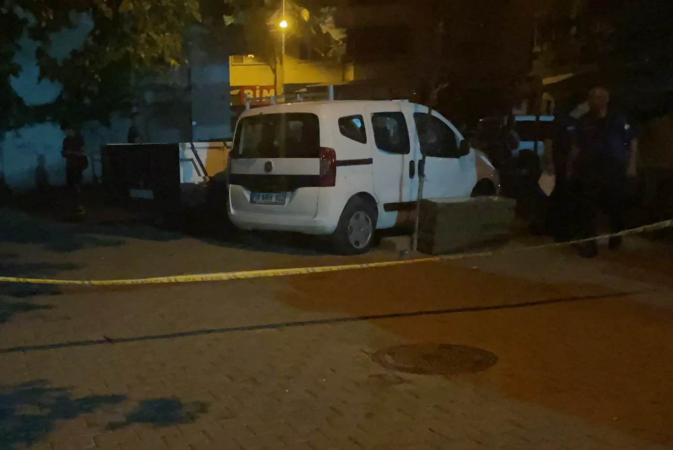 Silahlı kavgada 3 kişi yaralandı
