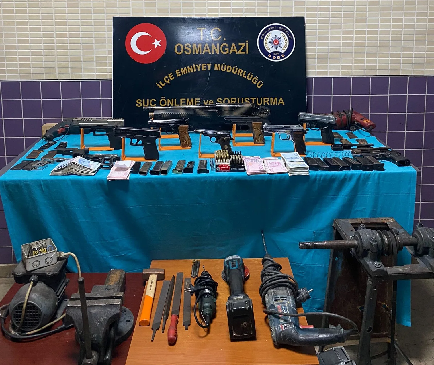 Evinde kaçak silah üreten şüpheli tutuklandı