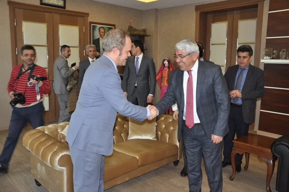 Ab Türkiye Delegasyonu Poupeaudan Başkan Karaçantaya Ziyaret
