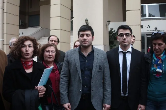 Abdli Askerin Başına Çuval Geçirmek İsteyen Genç, Yakın Dövüş Uzmanı Çıktı