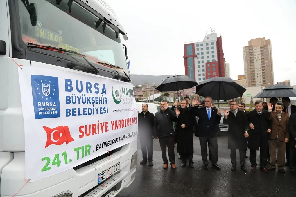 Bayırbucak'a yardımlar sürüyor