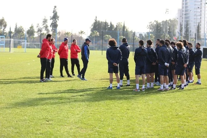 Adana Demirsporda Denizlispor Mesaisi Başladı