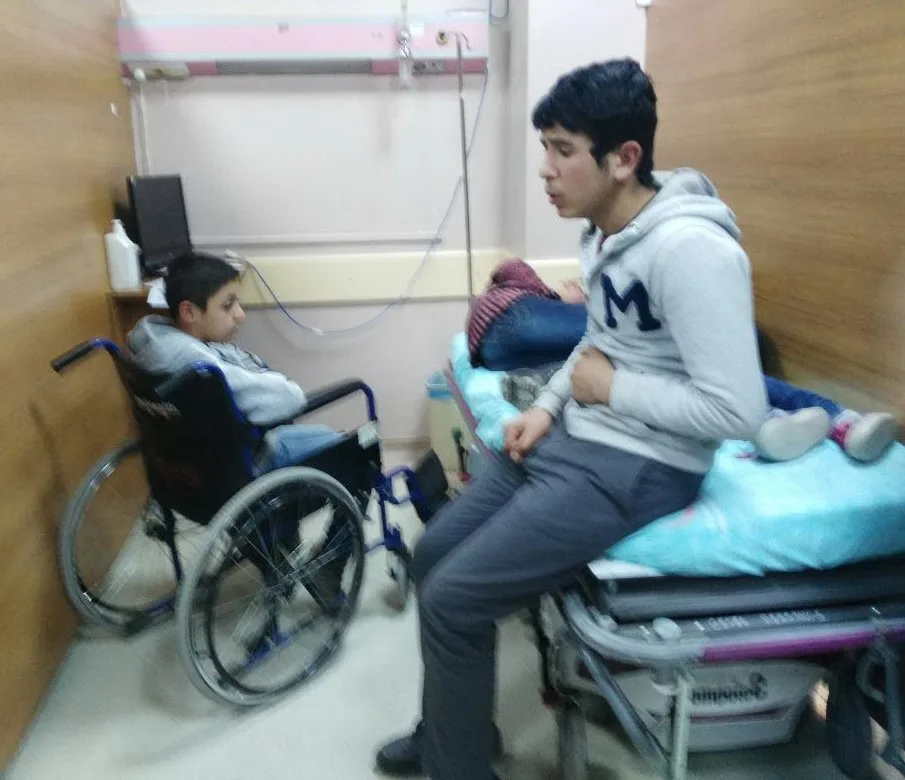 Adıyamanda 21 Öğrenci Zehirlenme Şüphesiyle Hastaneye Kaldırıldı