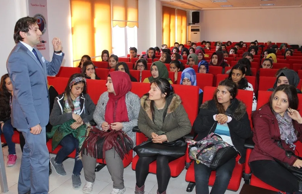 Adıyamanda Ygsye Girecek Öğrenciler Eğlenerek Stres Attı
