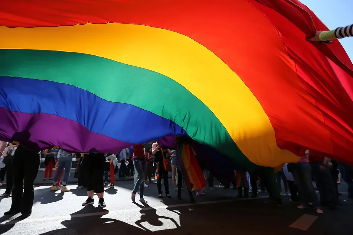 Bursa Büyükşehir Belediyesi'nin LGBT propagandası, tepki çekmeye devam ediyor