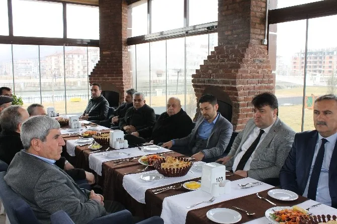 Afyonlu Minibüsçüler Referandumda “Evet” Diyecek