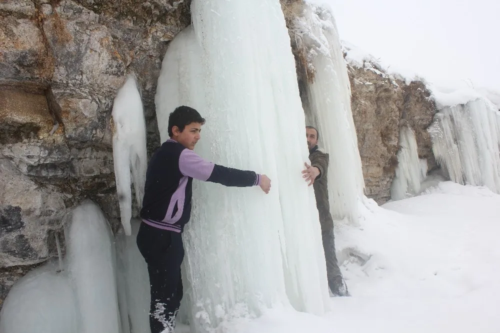Ağrıda Dondurucu Soğuklar