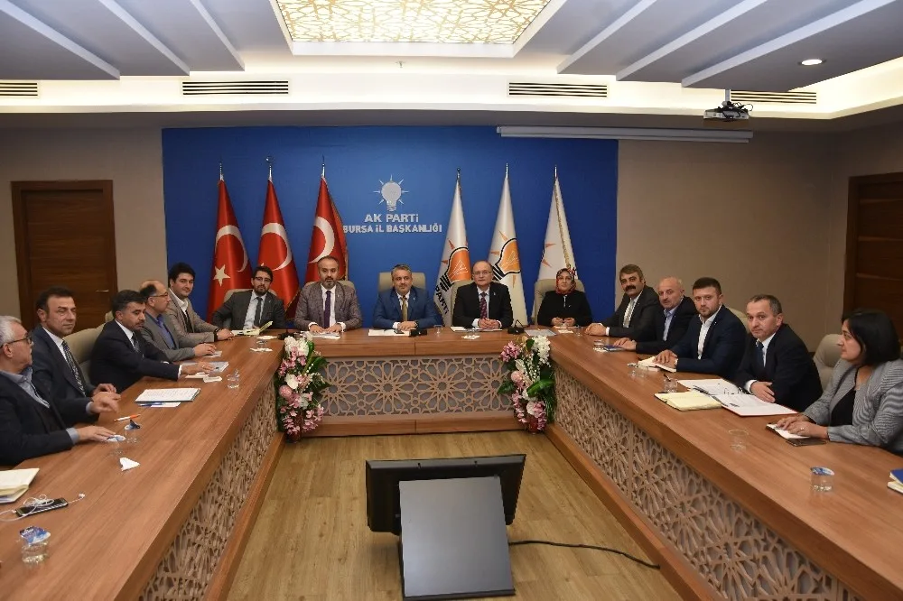 Ak Parti İl Yönetimi Toplandı