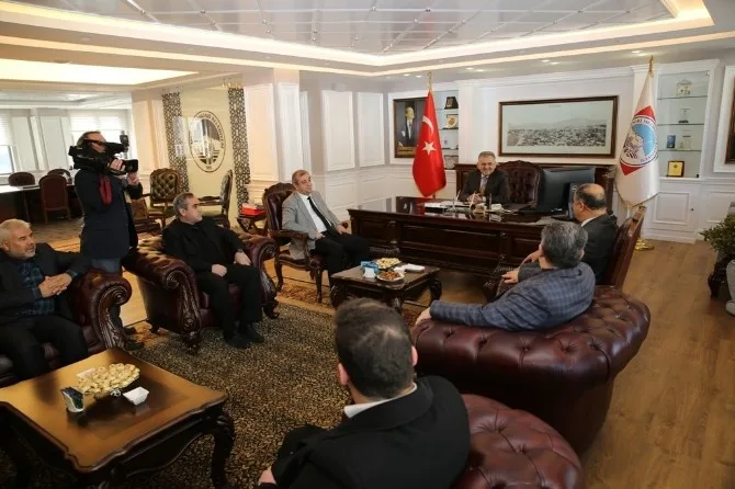 Ak Parti Melikgazi Yönetim Kurulu Başkan Büyükkılıçı Ziyaret Etti