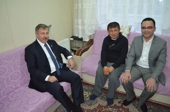 Ak Partili Özdağdan Engelli Vatandaşa Akülü Araç