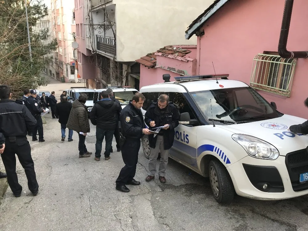 Annesini Rahatsız Edince Dayısı Tarafından Bıçaklandı