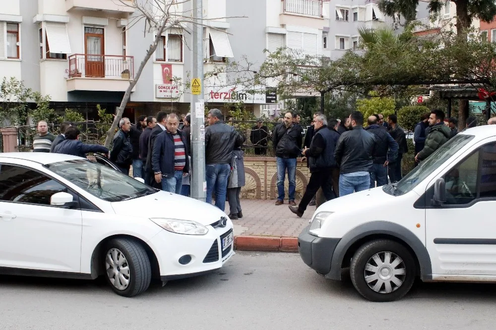 Antalyada Polis Evinde İntihar Etti