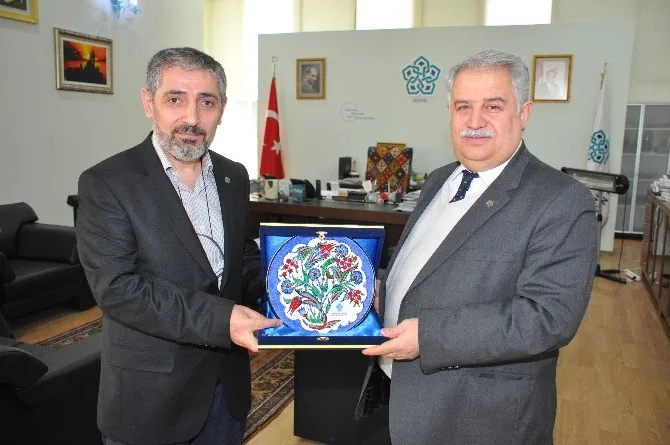 Arü Rektörü Biberden Neü Rektörü Şekere Ziyaret