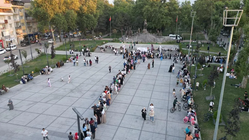 Belediye’den 3 bin kişilik aşure ikramı