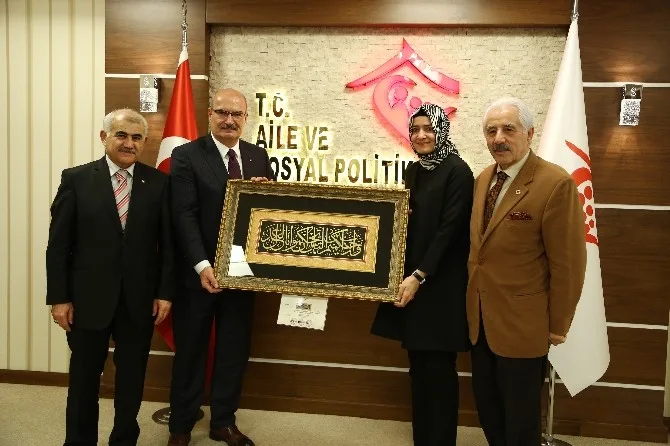Atodan Aile Ve Sosyal Politikalar Bakanı Kayaya Milli Birlik Temalı Takvim