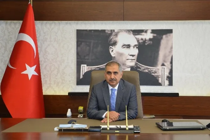 Aydın Valisi Koçak: Türkiye Cumhuriyeti Vatandaşı Olduğum Allaha Şükrediyorum