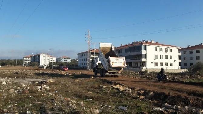 Ayvalıkta Yol Onarım Çalışmaları Hızlandı
