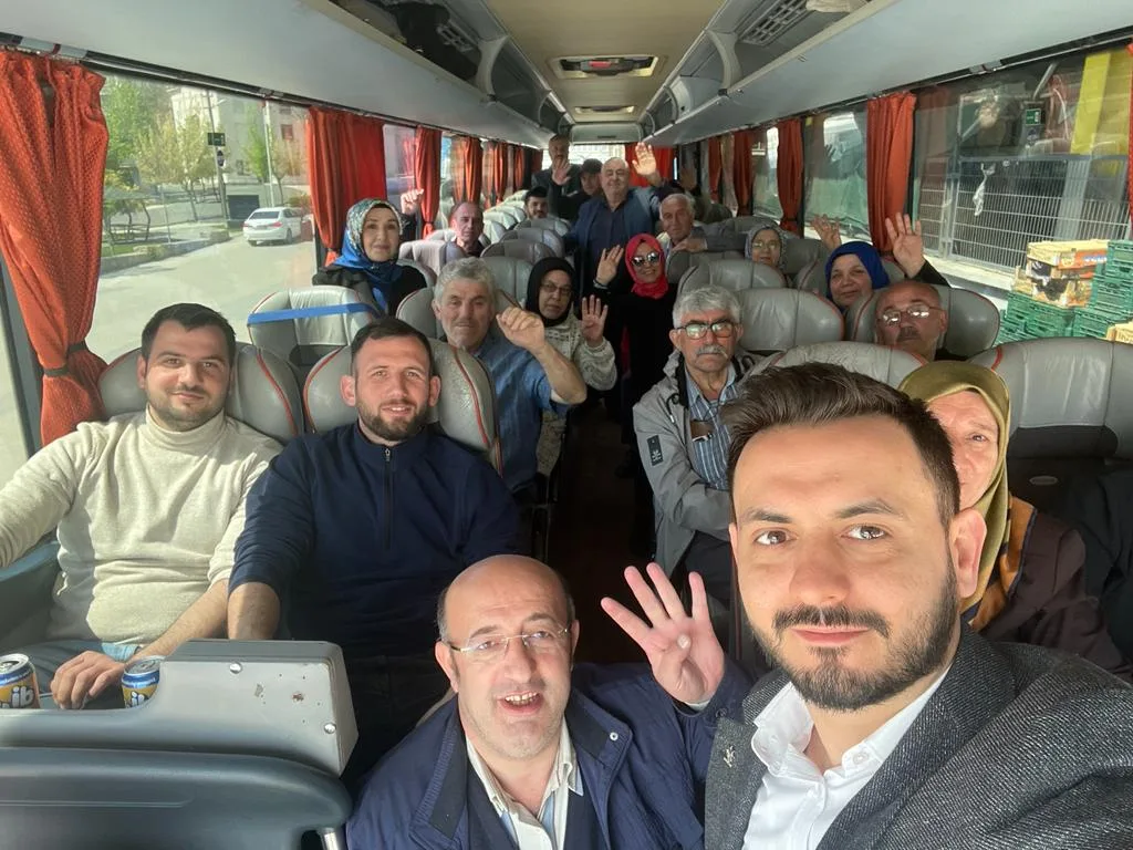 İnegöl'deki ak gönüllüler Gemlik'e akın etti