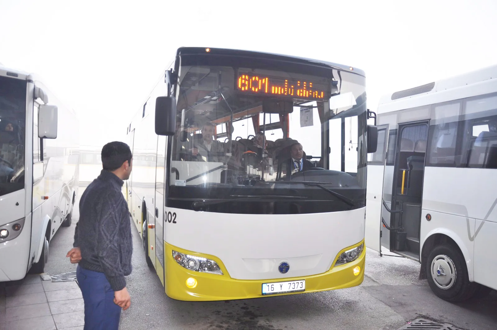 Sarı otobüsler hizmete başladı