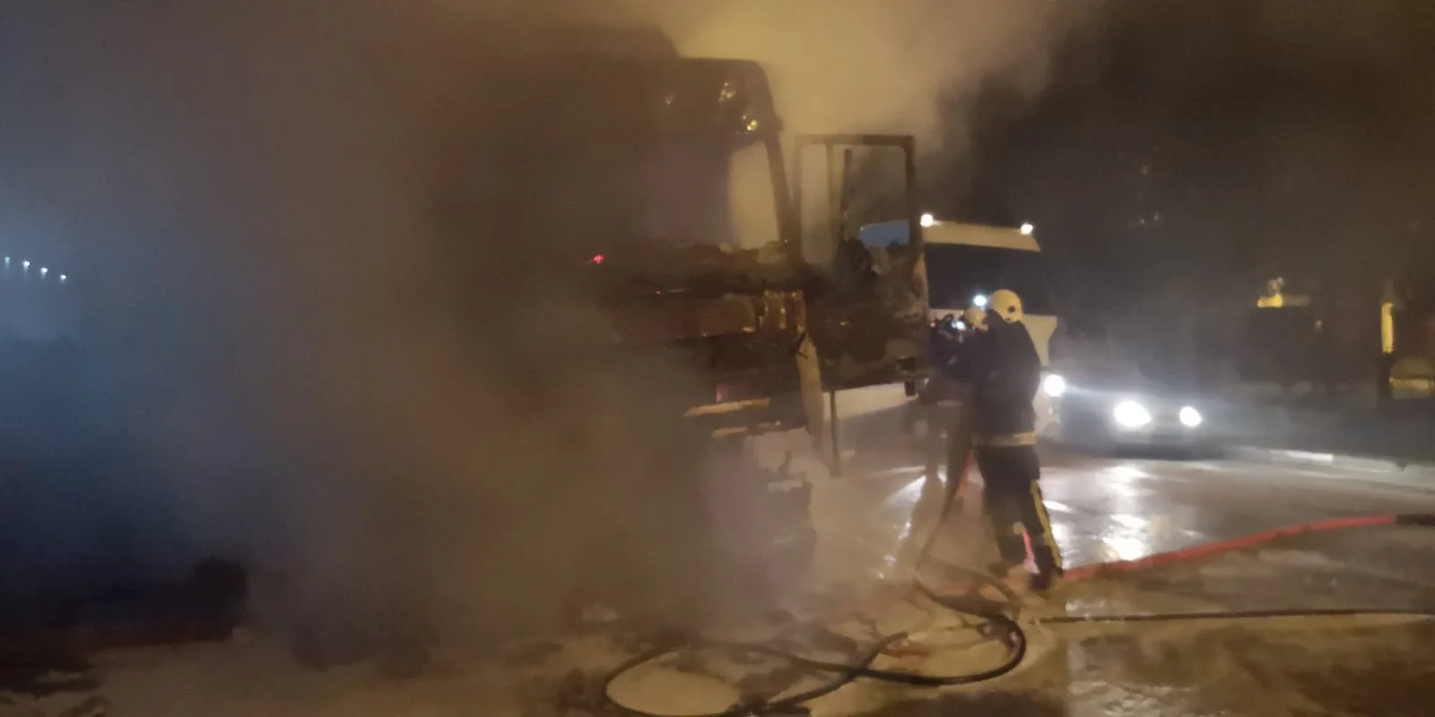 İnegöl’de TIR yangını