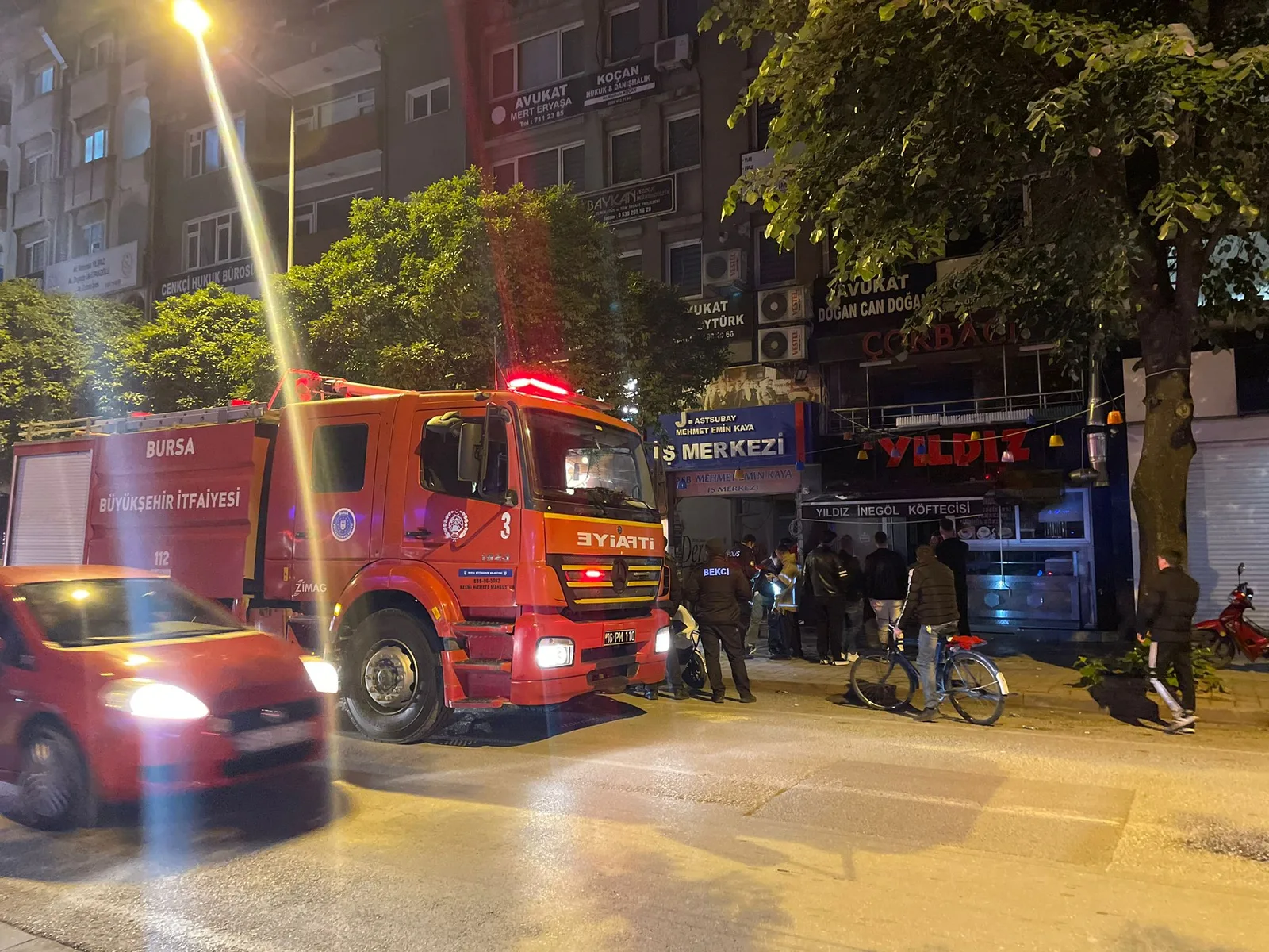 Atatürk Bulvarı’nda yangın paniği