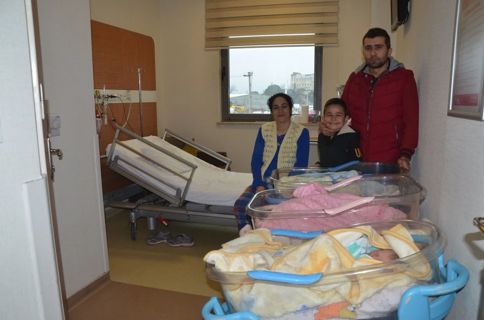 İnegöllü ailenin üçüz sevinci