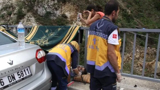 Mezitler'de kaza: 5 yaralı