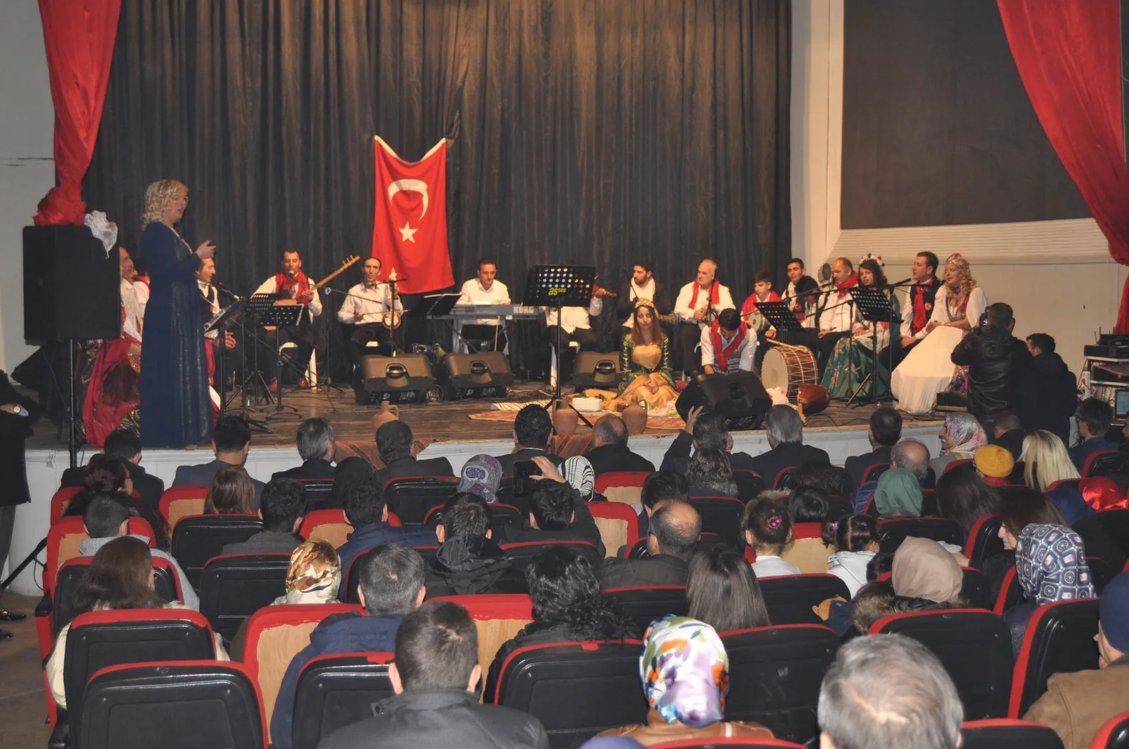 Sahnedarlar'dan sıra gecesi