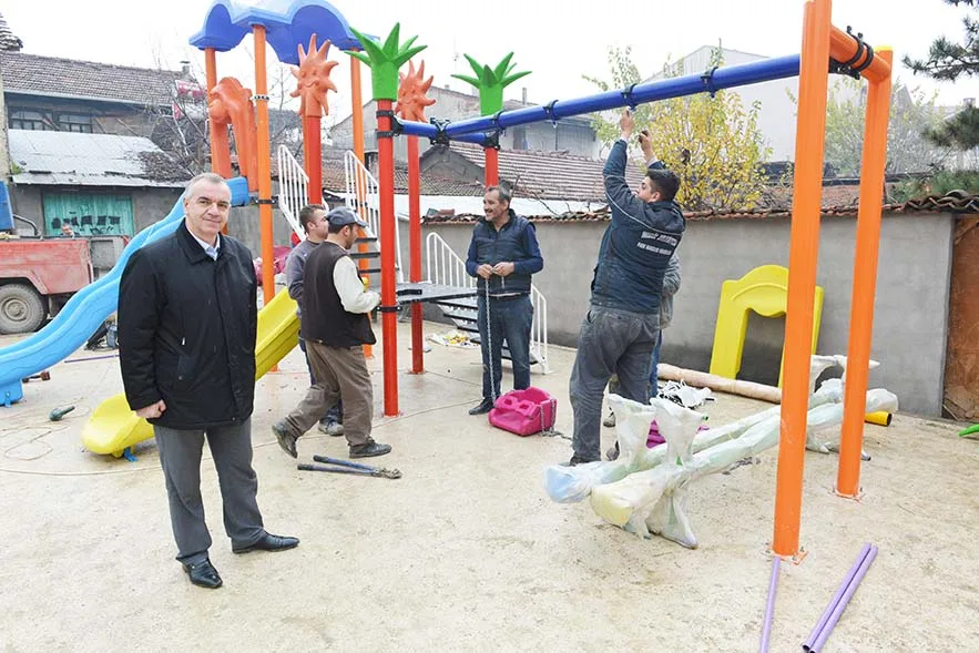 Belediye çalışmaya devam ediyor