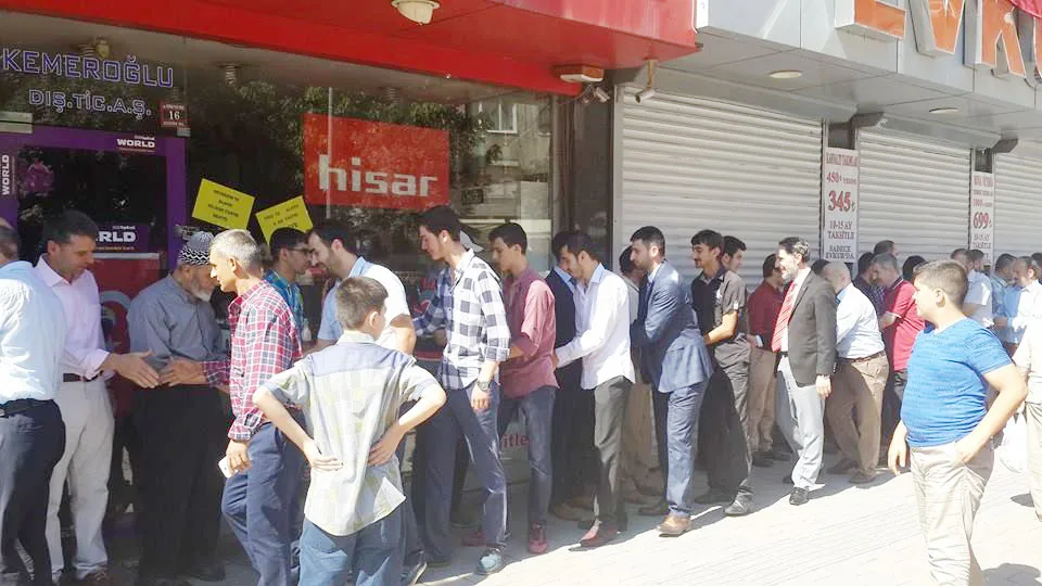 Saadet'ten kalabalık bayramlaşma