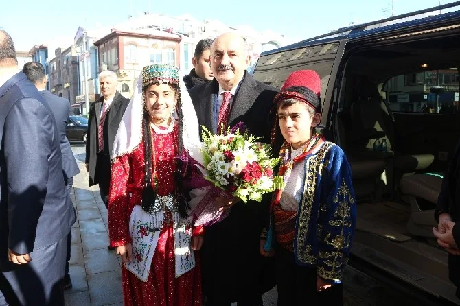 Bakan Müezzinoğlu Konyada