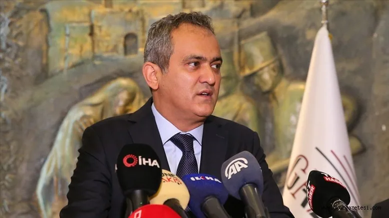 Bakan Özer: 15 Mart'a kadar Öğretmenlik Meslek Kanunu yönetmeliğine son şekli vereceğiz ve uygulamaya başlayacağız