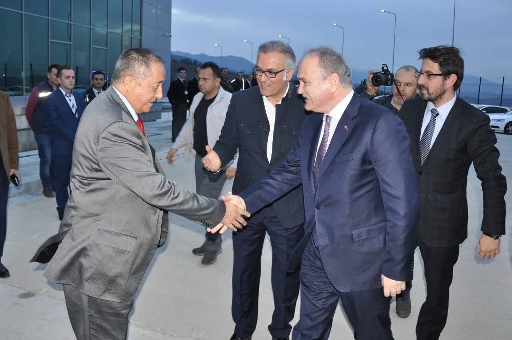 Bakan Özlüden Su Tesislerine Ziyaret
