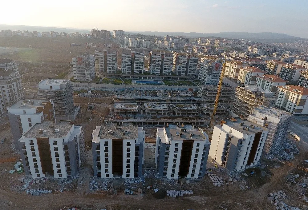 Balata ‘İnci Ve ‘Zümrüt Gerdanlık
