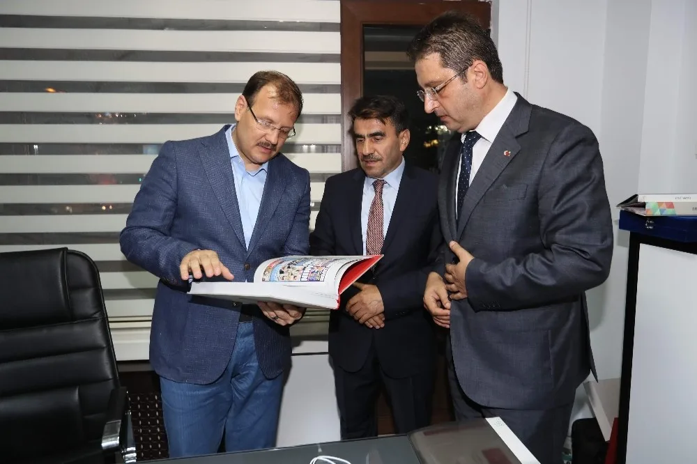 Başbakan Yardımcısı Çavuşoğlundan Medyanın Sorunlarına Çözüm Arayışı