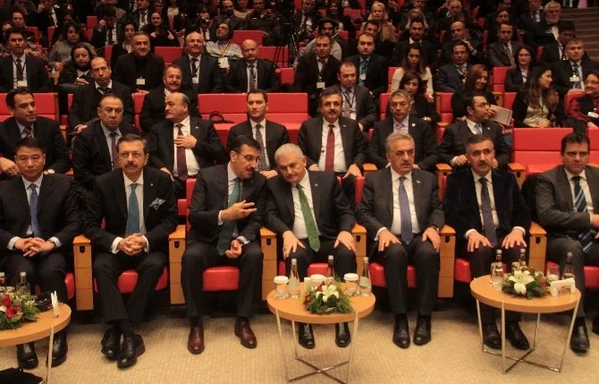 Başbakan Yıldırımdan Dünyaya Mülteci Eleştirisi