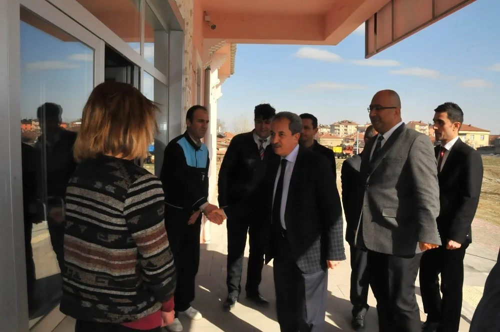 Başkan Akkayadan Sosyal Hizmet Merkezine Ziyaret