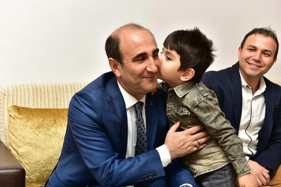 Başkan Edebali, 69 Mahallede 354 Haneyi Ziyaret Etti