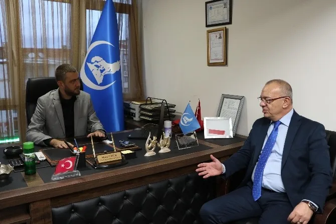 Başkan Ergünden Ülkü Ocaklarına Ziyaret